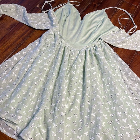 Windsor Sage Green Eyelet Midi Dress Small Cottagecore Summer - Picture 3 of 9